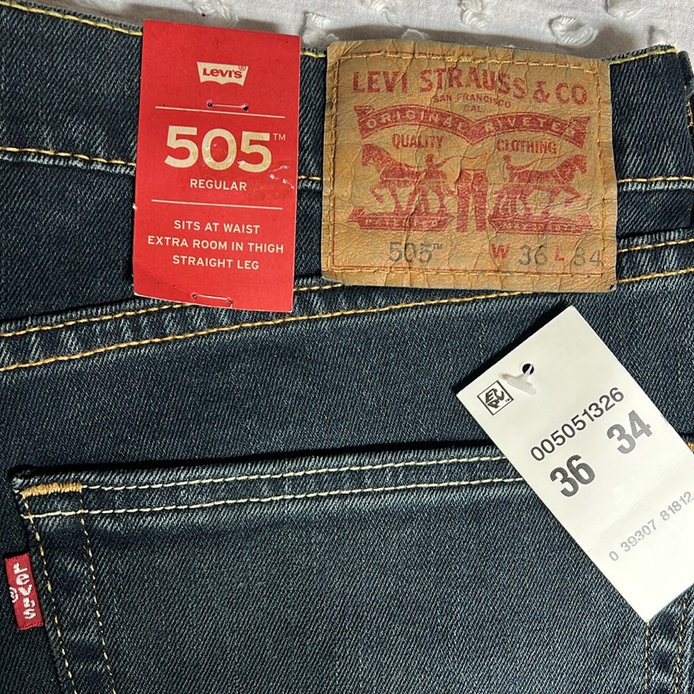 Levi’s Jeans 505 regular straight leg 36x34 - Picture 2 of 8